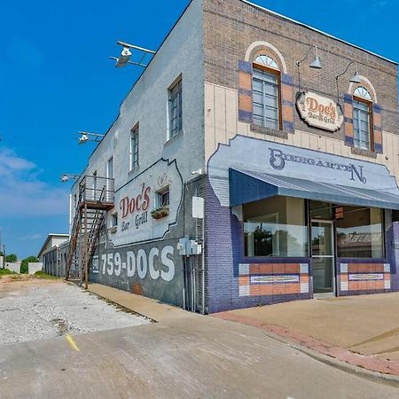 Апартаменты The Loft At 113 - Gateway To The North Texas Hill Country Muenster Экстерьер фото